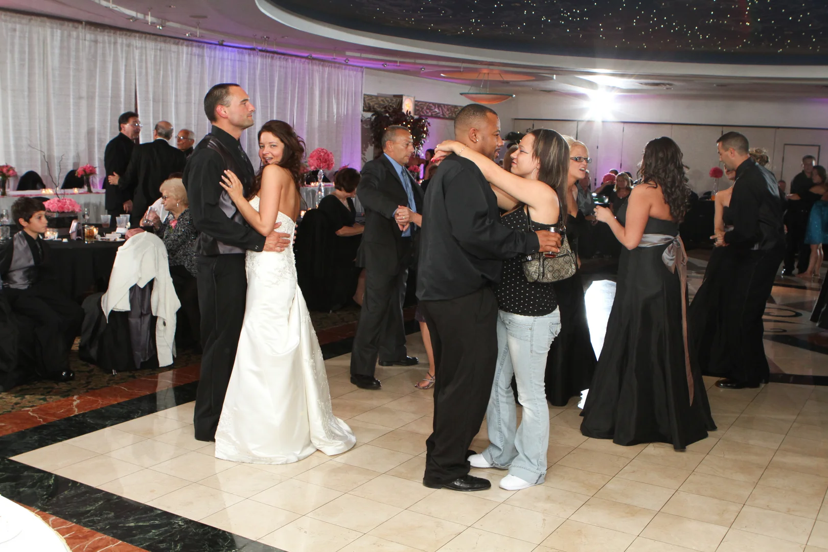 Jenny-Picture-Album-1/067_reception22.webp
