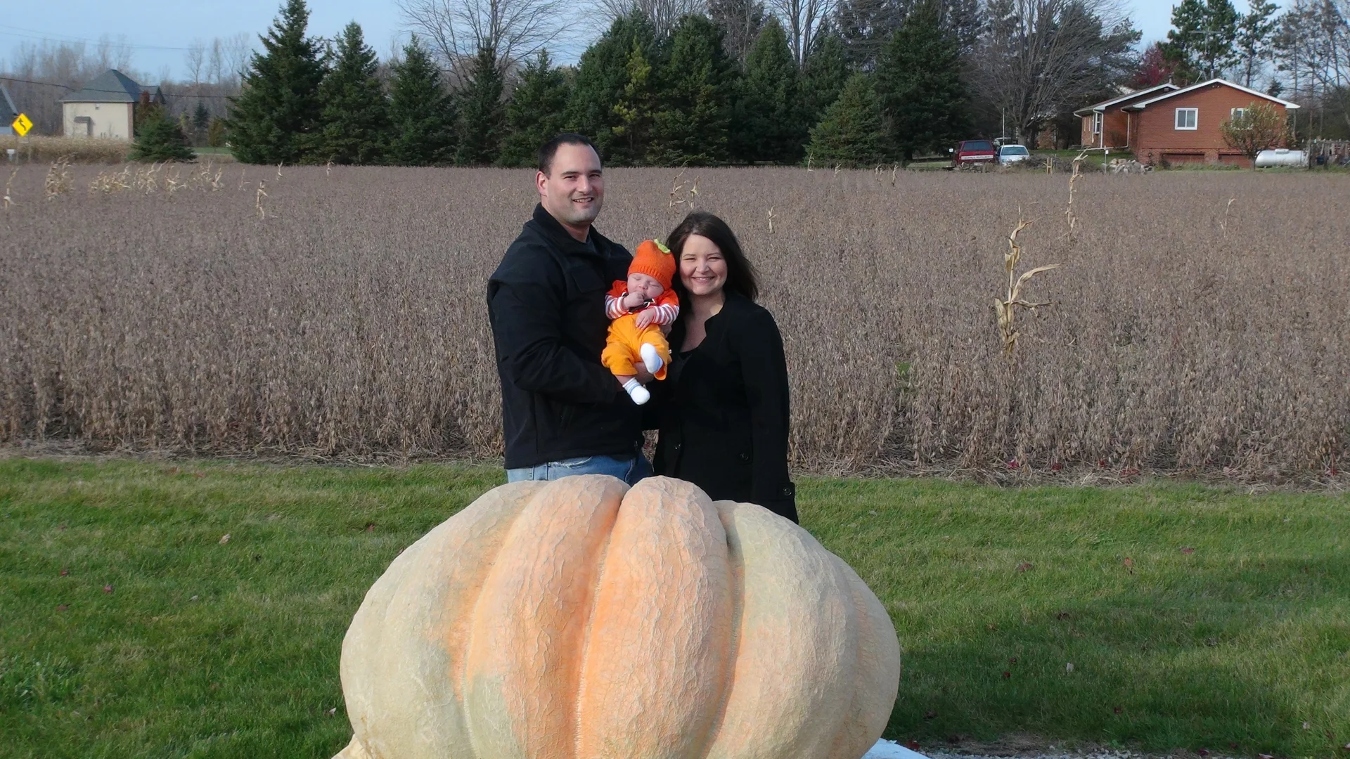 Jenny-Picture-Album-2/023_levipumpkin2014.webp