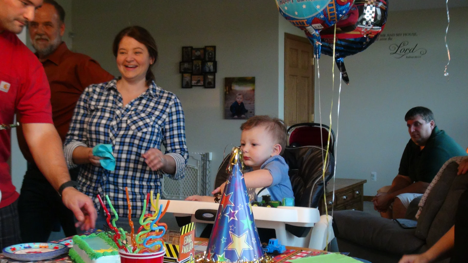 Jenny-Picture-Album-2/060_levibirthday2016-3.webp