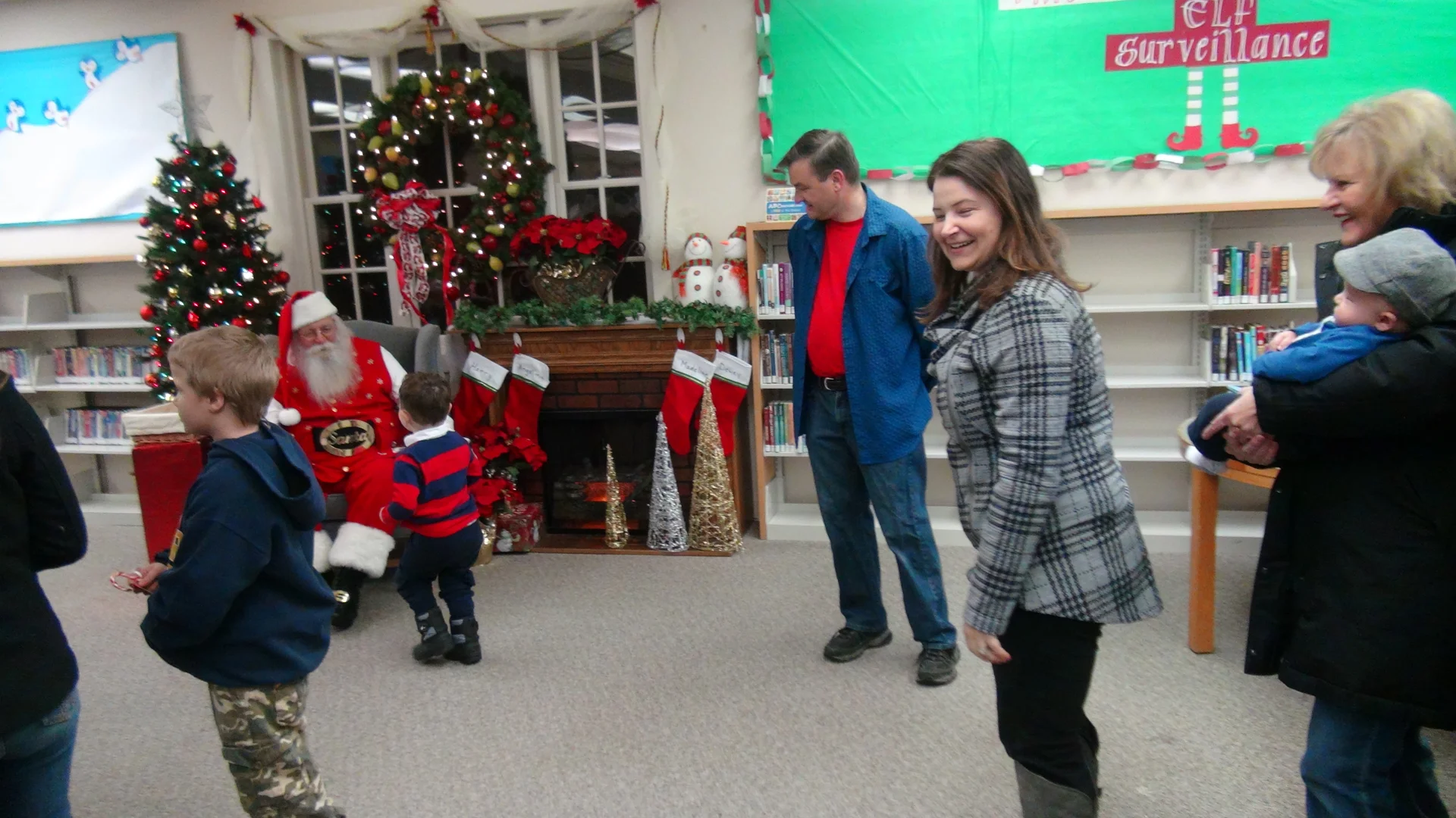 Jenny-Picture-Album-2/098_christmasbookstore2017-2.webp