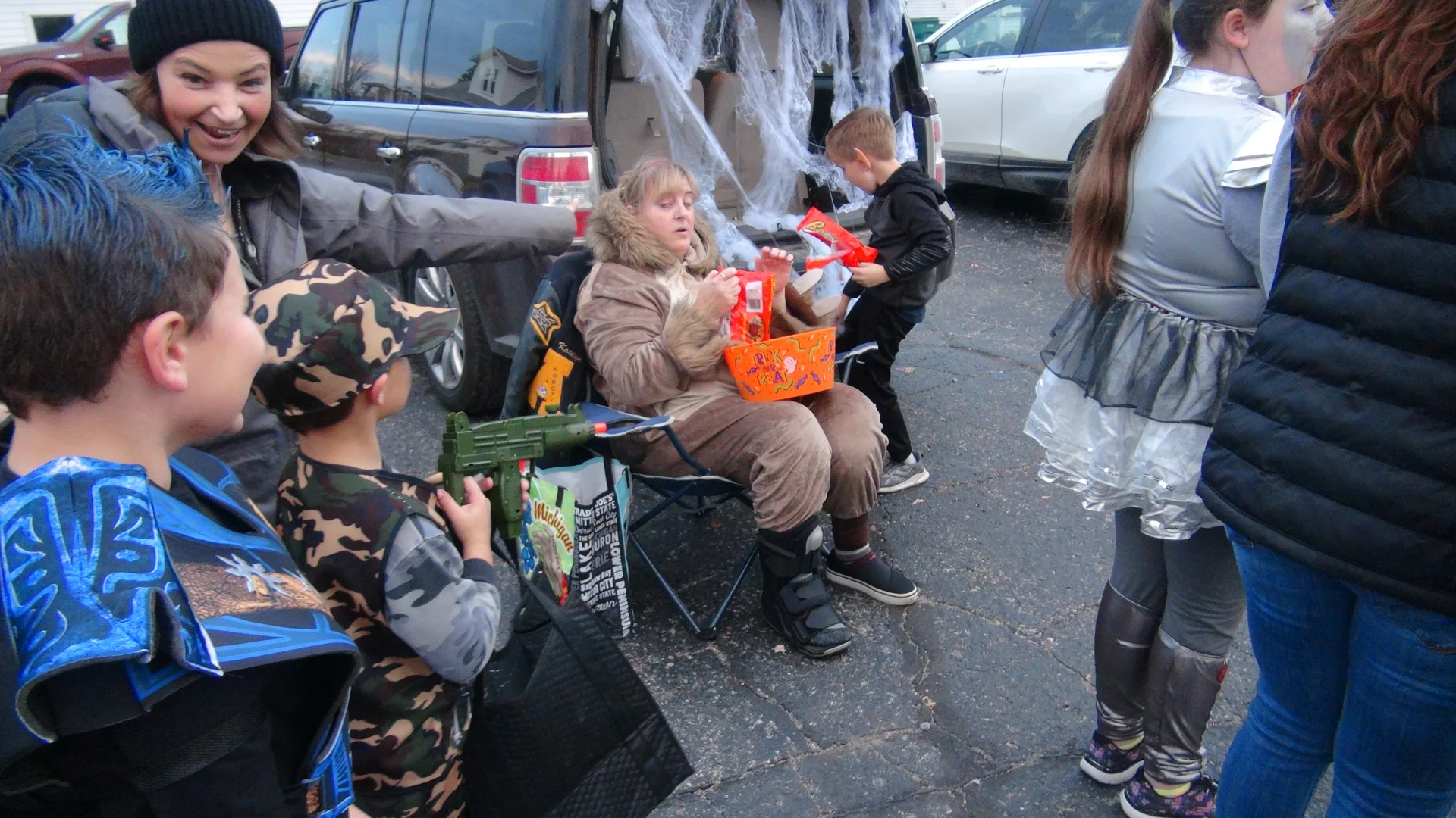Jenny-Picture-Album-3/097_halloween2022-2.webp